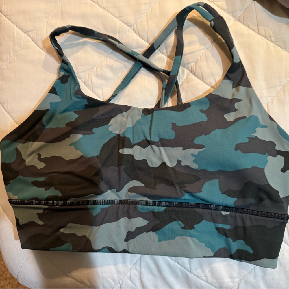 Lululemon size medium camo sports bra